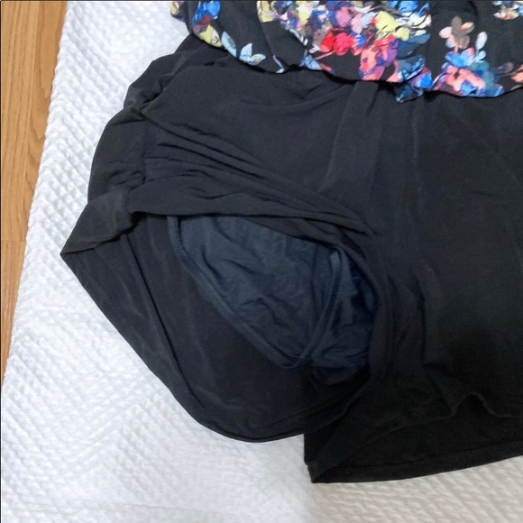 Azul by Maxine of Hollywood Swim Shorts Jumpsuit - Picture 5 of 6